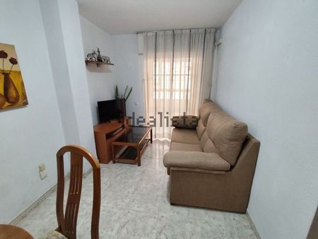 Alquiler de piso en Calle Estadio - Photo 2
