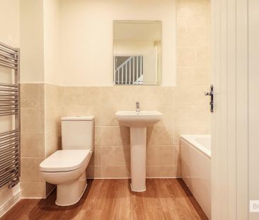 3 bedroom terraced house to rent - Photo 5