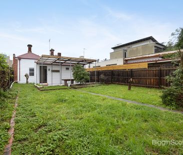 Charming Three-Bedroom Home in the Heart of Richmond - Photo 5