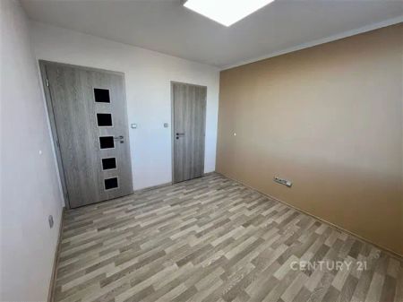 Pronájem stylového bytu 3+1 u nové nemocnice ve Znojmě - Photo 2