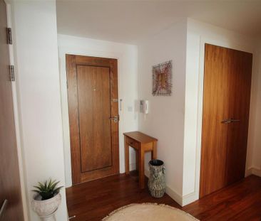 2 bedroom flat to rent - Photo 6