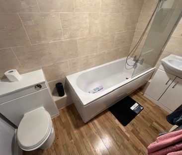 Studio to rent - Photo 3