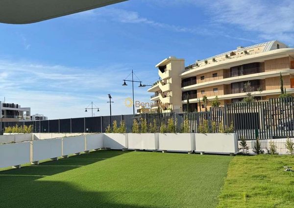 LONG TERM-BEAUTIFUL APARTMENT FOR RENT IN LUXURY URBANIZATION, FUENGIROLA.