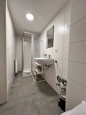 Komplett möblierte 2 Zimmer Wohnung zur Kurzzeitmiete ( 1- 6 Monate) ideal für Studenten- Nähe FH - Foto 2