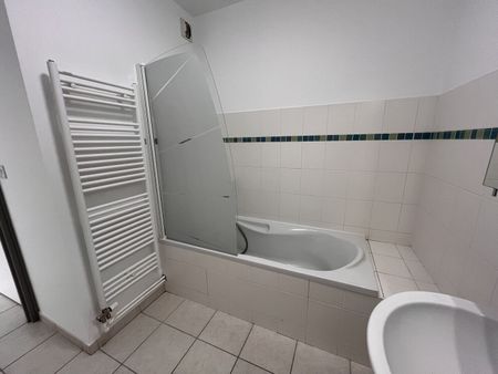Location Appartement 2 pièces 68m² - Photo 5