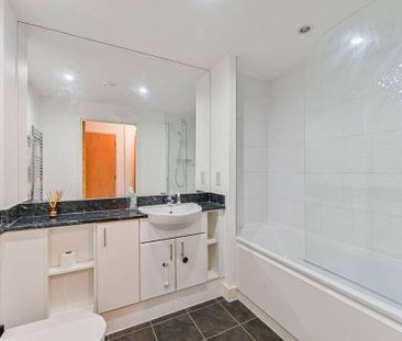 1 bedroom flat to rent - Photo 6