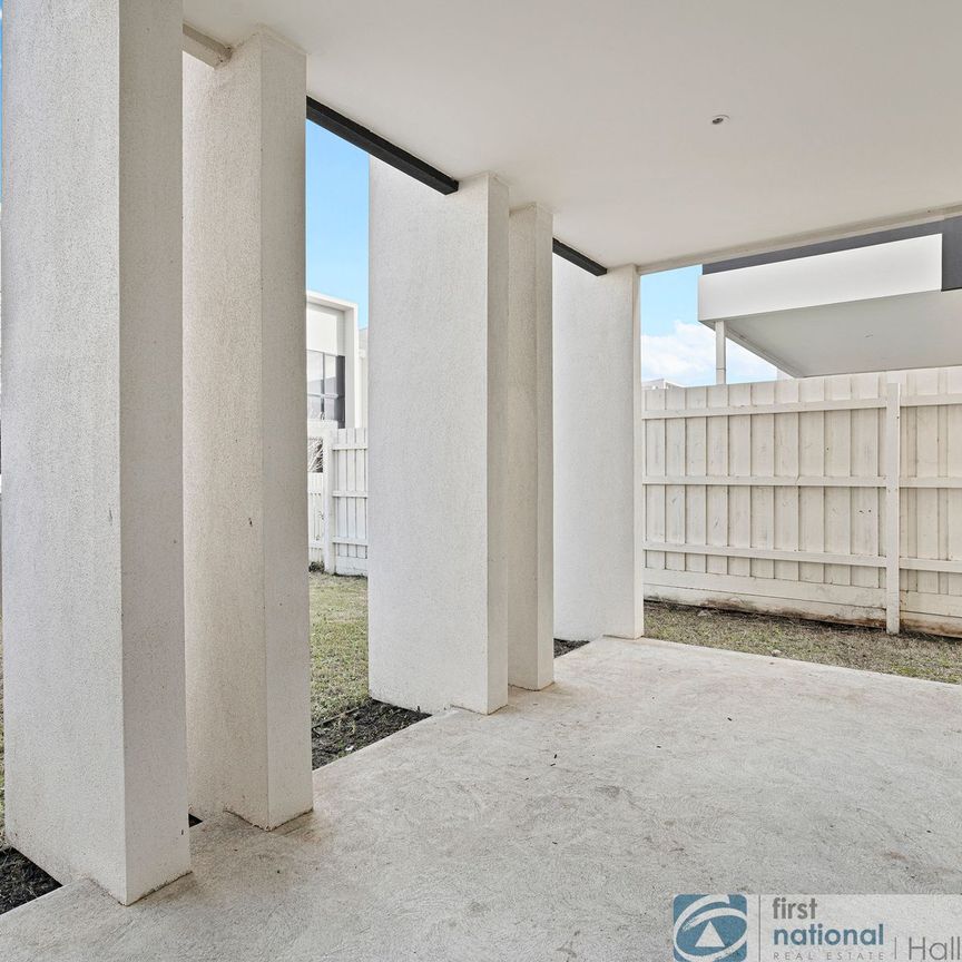 19 Amaryn Court, Springvale - Photo 1