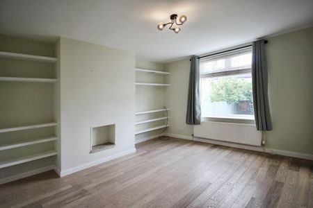 3 bedroom semi-detached house to rent - Photo 2