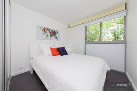 Designer Living – Just Bring Your Suitcase - Photo 4