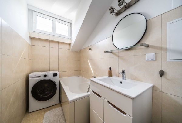 Duża kawalerka na Sołaczu 38 m² - Photo 1