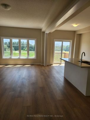 Detached Home For Lease | E9056430 - Photo 1