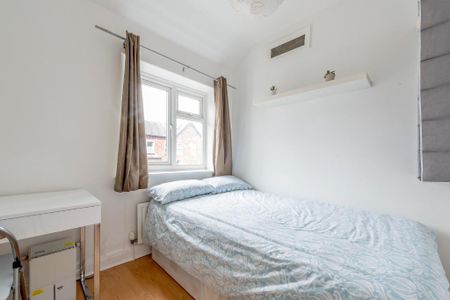 1 bedroom detached house to rent - Photo 5