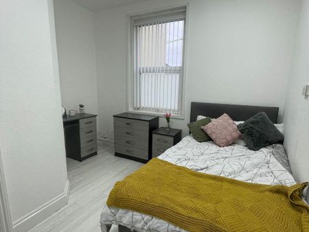 5 bedroom house share to rent - Photo 2