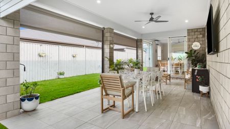 Immaculate Esplanade Home Offering Ultimate Newport Lifestyle - Photo 3