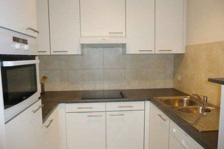 Beau rez-de-chaussée meublé 1 chambres de 70m² - Photo 3