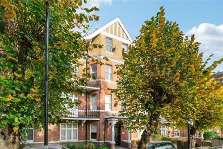 Cavendish Gardens, Trouville Road, SW4 - Photo 2