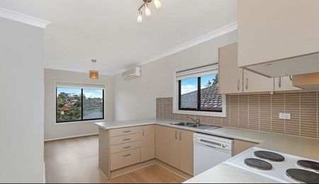 2 Larool Place, Engadine NSW 2233 - House For Rent | Domain - Photo 3