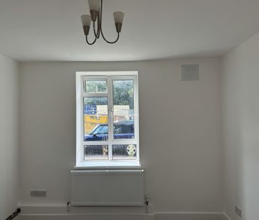 1 Bed Flat, Markham House, SE21 - Photo 3
