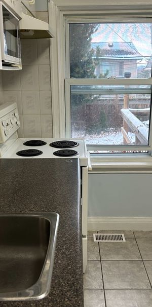 For Lease - 58 Grandview Ave Avenue Unit# Main Floor, Markham, Ontario - Photo 1