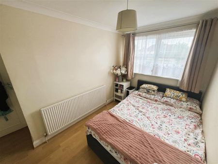 2 bedroom maisonette to rent - Photo 3
