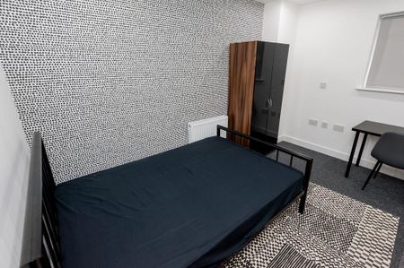 5 bedroom apartment to rent - Photo 4