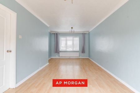 3 bed end of terrace house to rent in Newman Way, Birmingham, B45 - Photo 2