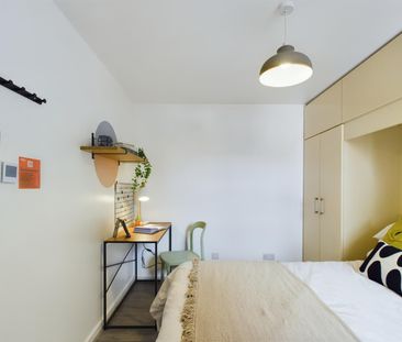 Room in a Shared House, Acomb St, M14 - Photo 5