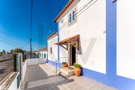 House T2 in São João das Lampas e Terrugem, Sintra - Photo 3