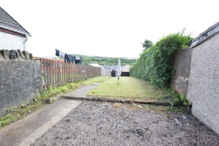 Gilfach Street, BARGOED - Photo 3