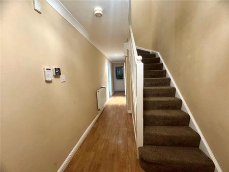 3 bedroom terraced house to rent - Photo 2