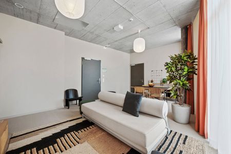 Suite+ Design Apartment (2-bedroom) - Photo 4