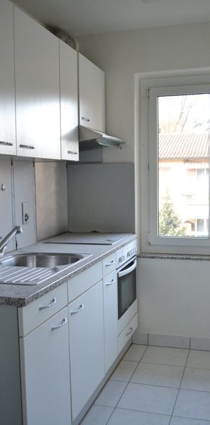 Zürich-Schwamendingen helle und schöne Wohnung befristet bis 30.09.27 - Photo 1