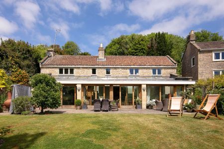 Horsecombe Vale - Photo 3