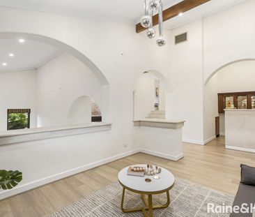 Spacious Family Home with Views, Multiple Living Areas & Fantastic ... - Photo 1