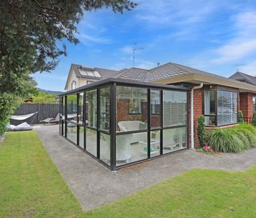 WELL PRESENTED TWO BEDROOM HOME IN AVALON - Photo 2