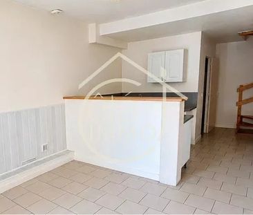 Location Maison 2 pièces 42m² CASTILLON LA BATAILLE 33350 - Photo 2