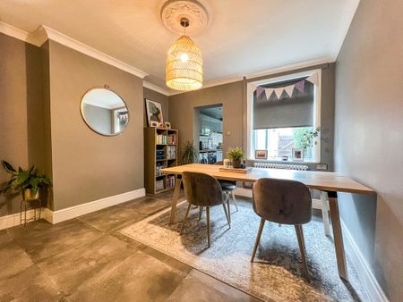 3 bedroom terraced house to rent - Photo 5