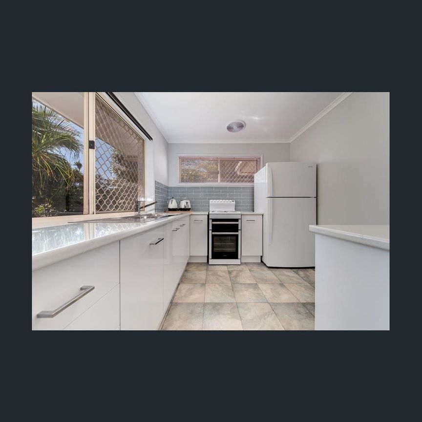 Coastal Living with Space, Storage & Style – Only 150m to the Beach! - Photo 1