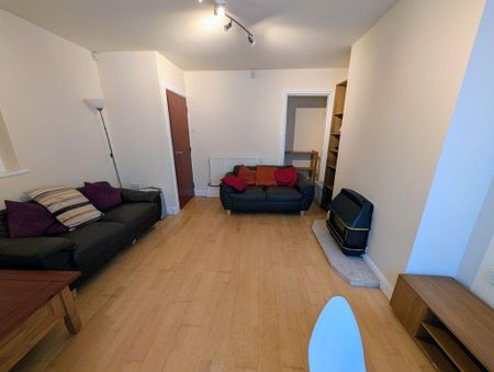 3 bedroom semi-detached house to rent - Photo 3