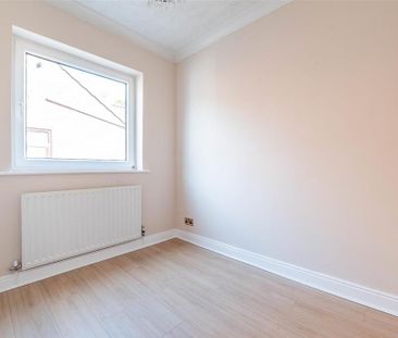 3 bedroom bungalow to rent - Photo 3