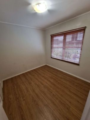 2 Bedrooms, Hillcrest - Photo 1