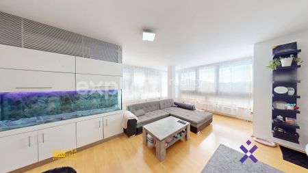 Pronájem bytu 3+kk 98 m², Na Honech I 5539, Zlín - Fotografie 2
