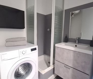 Location Appartement 1 pièce 19m² BANDOL 83150 - Photo 4