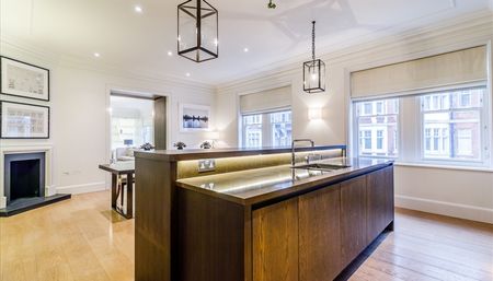 Duke Street, Mayfair, London, W1K 5NX - Photo 3
