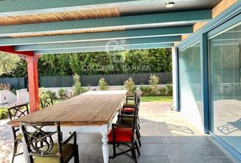 via crociale, Pietrasanta, Tuscany 55045