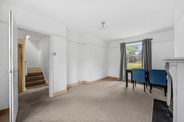 3 bedroom semi-detached house to rent - Photo 1