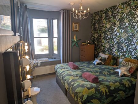 2 Bed Maisonette, Devonshire Place, BN2 - Photo 3