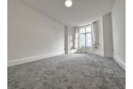 4 bedroom terraced house to rent - Photo 2