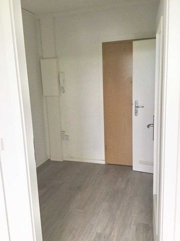 Miet mich - praktisch geschnittene 1-Zimmer-Single-Wohnung - Foto 2