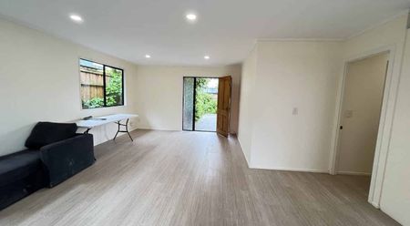 3 Bedroom Home in Westlake Zone - Photo 4